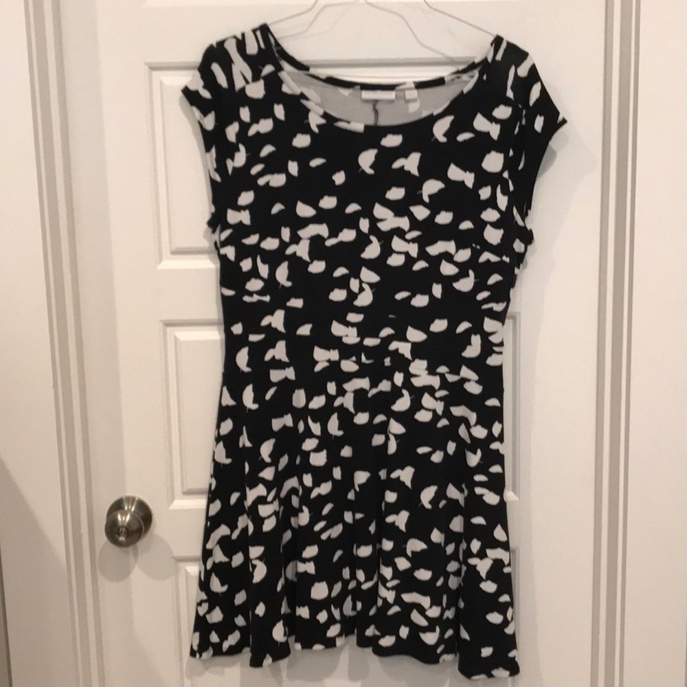 New York & Company Black and White Dress